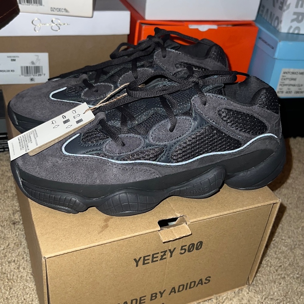 YEEZY 500 - Brand New! Never worn.